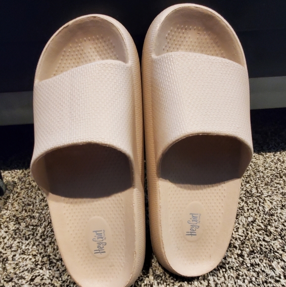 Hey Girl slides - Picture 1 of 4